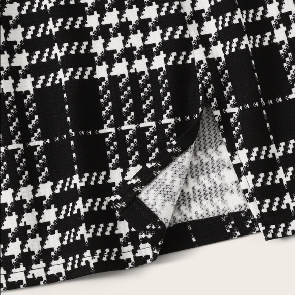 Plaid Textured skirt 😍 - Picture 5 of 7